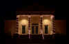 photo2008-khs-Heritage-Hall-Xmas-Lights-04038.JPG (72053 bytes)